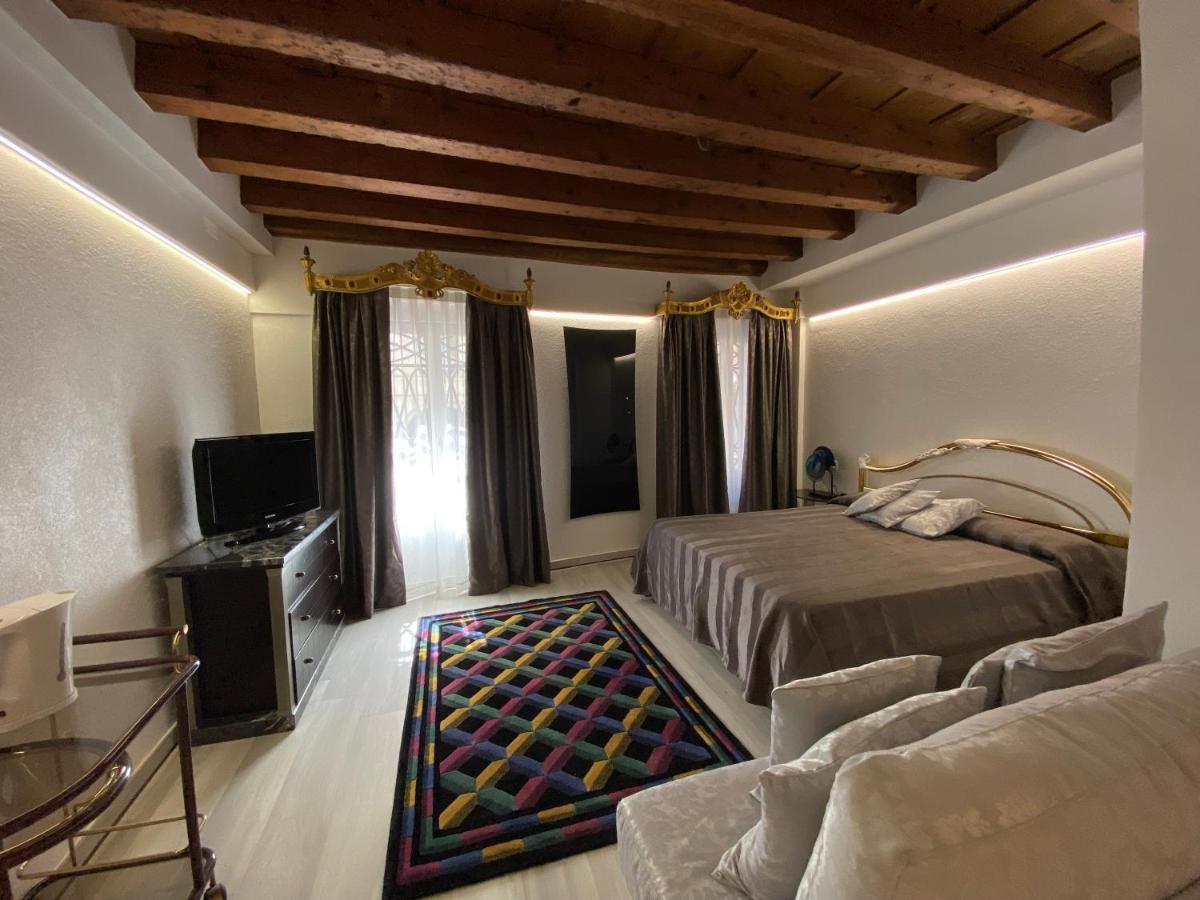Ln Homes - San Marco Canal View Appartamento *